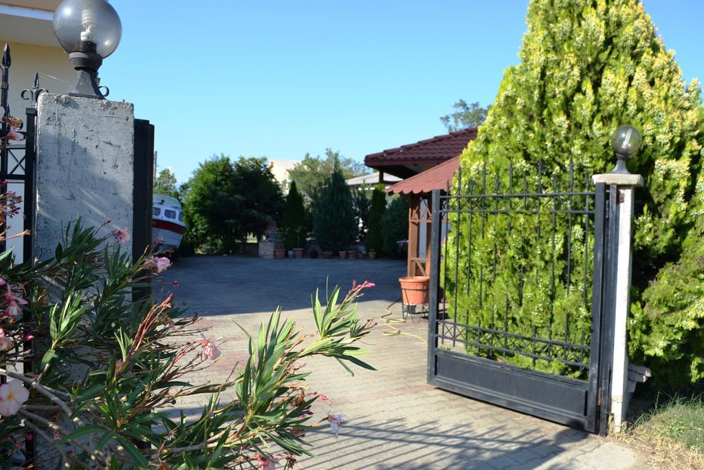 Apartments Elizabet Dojran Bagian luar foto